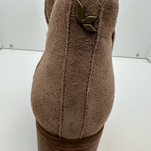 Koolaburra by UGG~Sofiya Suede Leather Side-Zip Ankle Boots Tan Size 10 - Picture 4 of 12